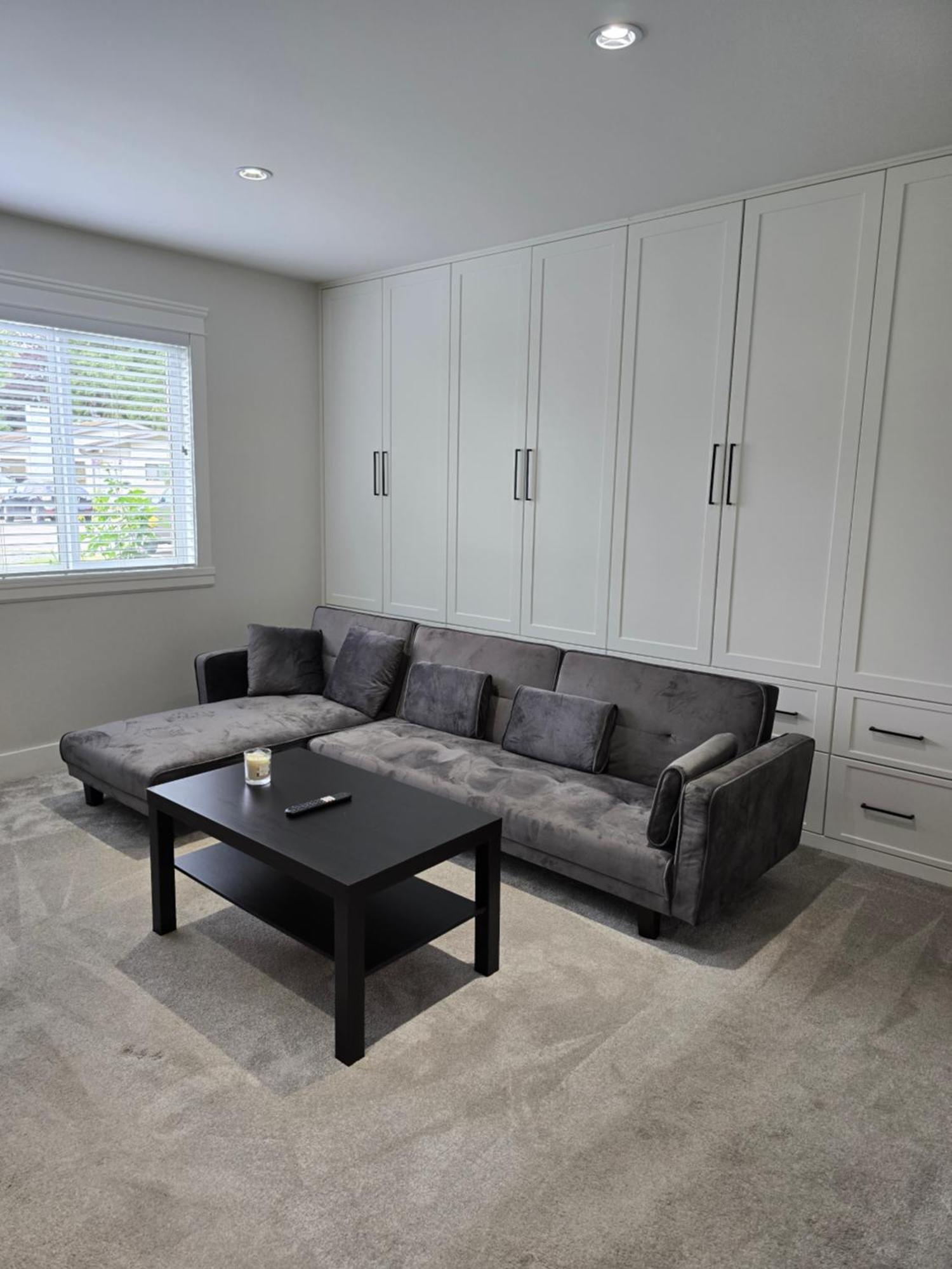 Private 1 Bedroom In Brookswood Langley Exteriör bild